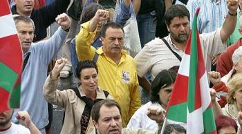 Διαδήλωση του Μπατασούνα - Δεξιά διακρίνεται ο Ζ. Αλβάρεζ